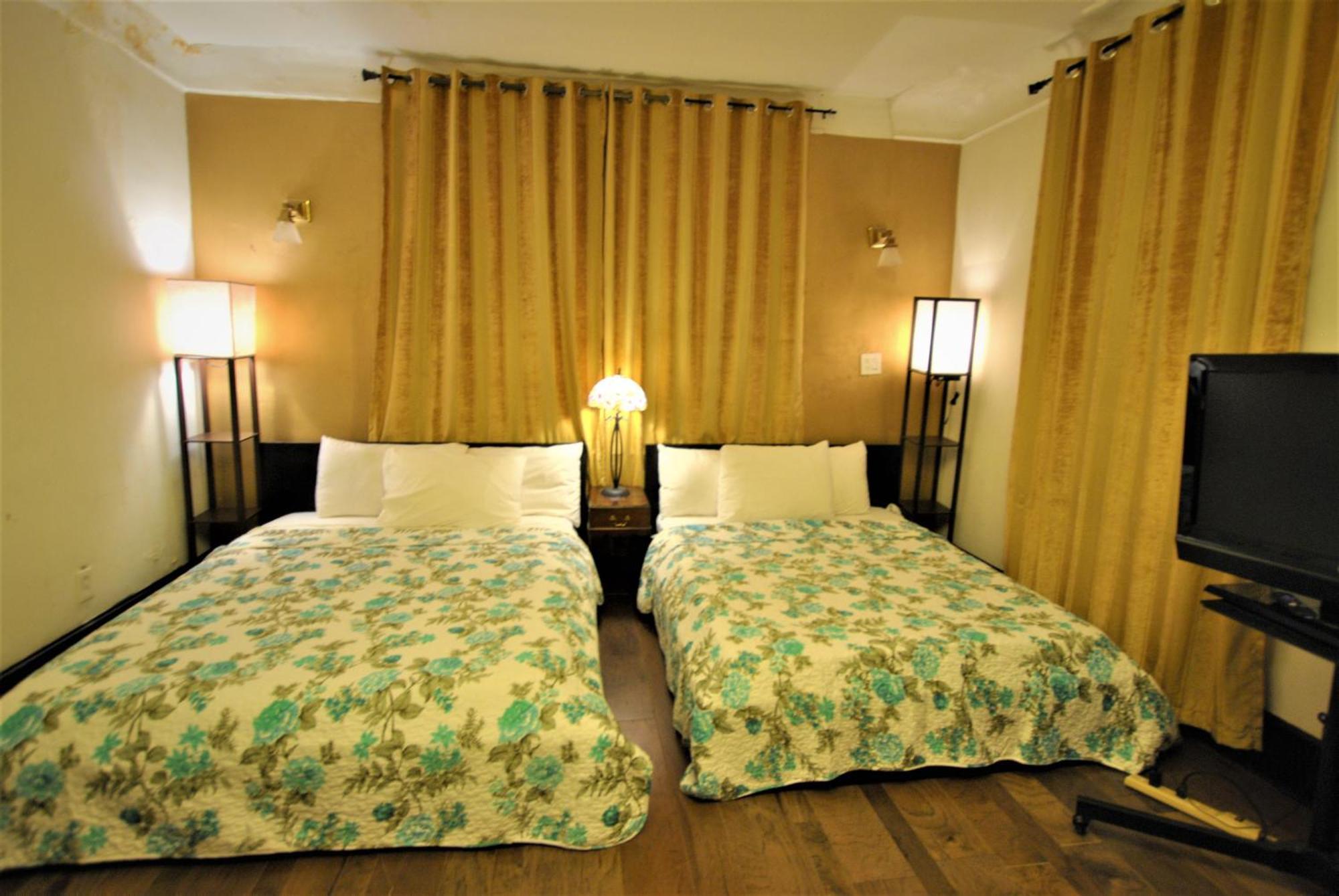 Ewr Airport Multilevel Guest House Room With 2-3 Beds 뉴어크 외부 사진