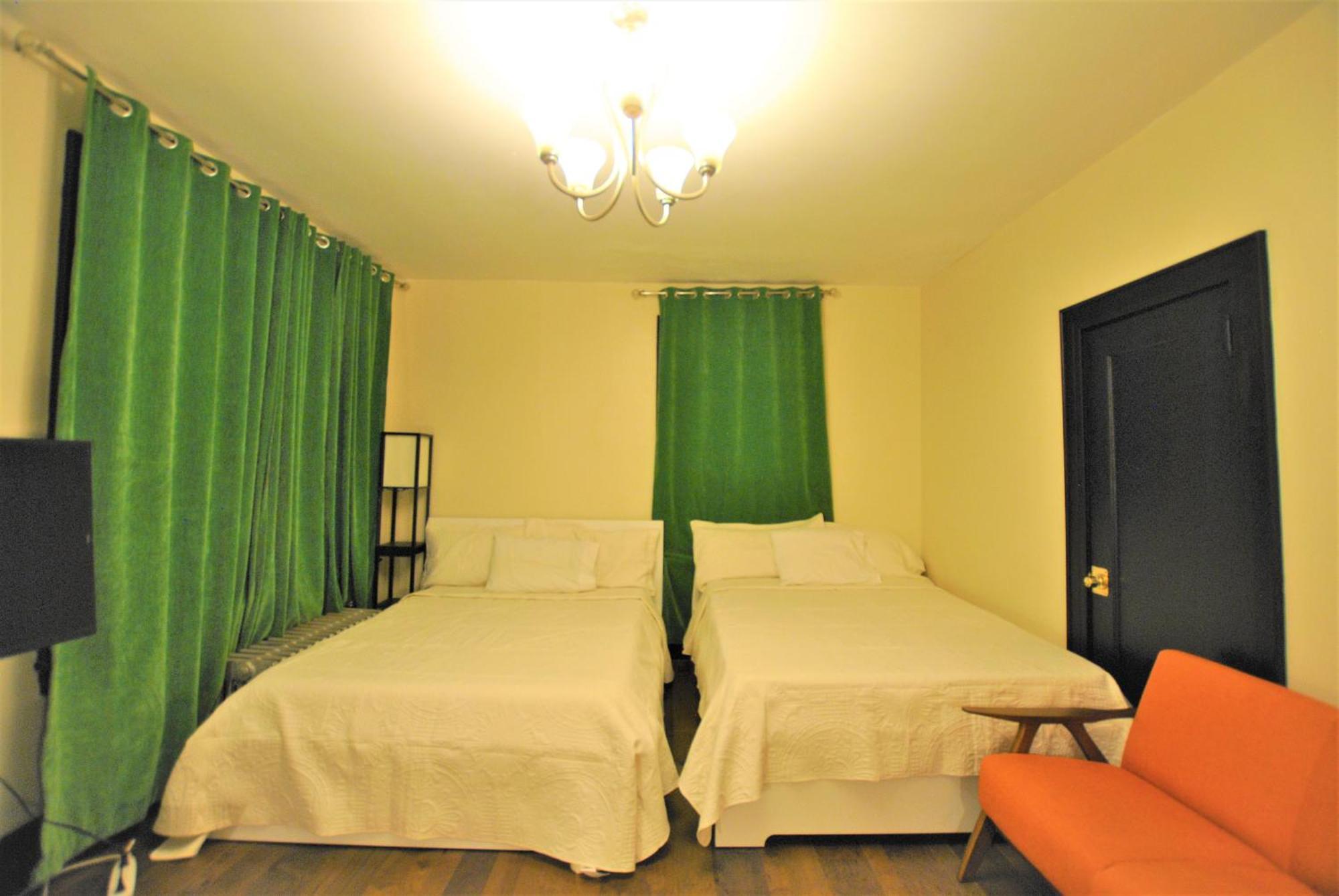 Ewr Airport Multilevel Guest House Room With 2-3 Beds 뉴어크 외부 사진