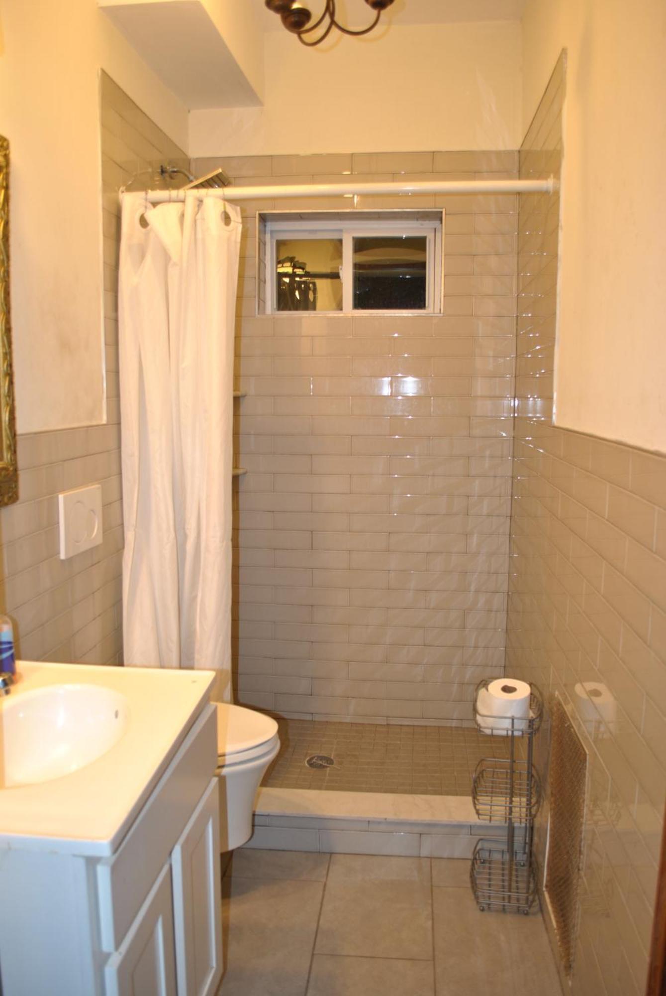 Ewr Airport Multilevel Guest House Room With 2-3 Beds 뉴어크 외부 사진